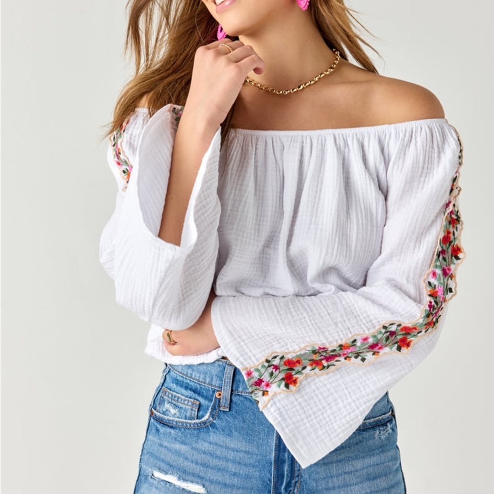 Mi Ami Anita Off The Shoulder Flower
Embellished Blouse NWT